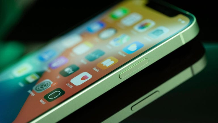 iOS 14.4 updates rolling to iPhones across the world, here’s the changelog