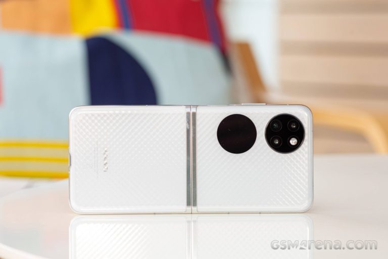 Huawei P50 Pocket pending review

-Techweu