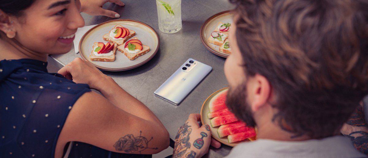 Motorola Edge 30 Pro is official with Snapdragon 8 Gen 1 and 68W fast charging