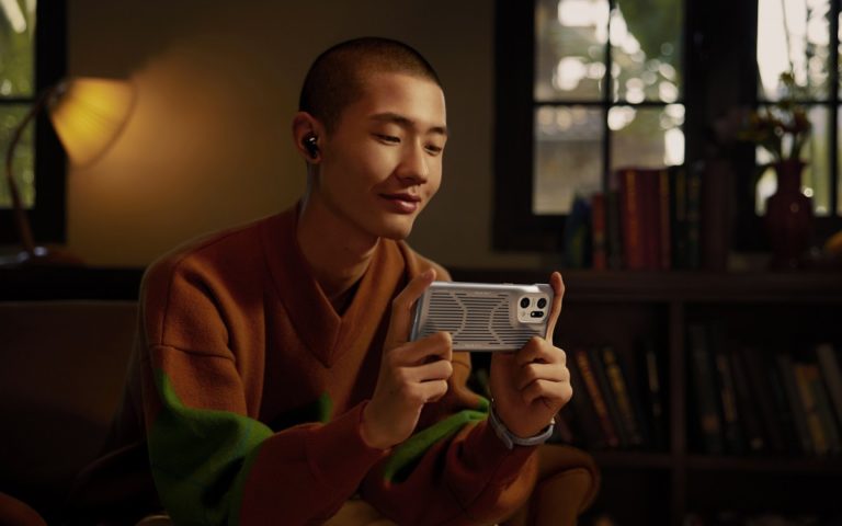 Oppo introduces Ice-Skin cooling case for Find X5 Pro
-Techweu