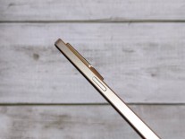 Oppo F21 Pro's buttons and ports