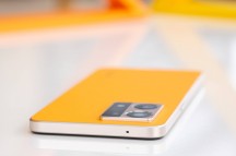 Secondary mic up top - Oppo Reno7/F21 Pro review