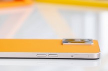 Volume rocker and card slot on the left - Oppo Reno7/F21 Pro review