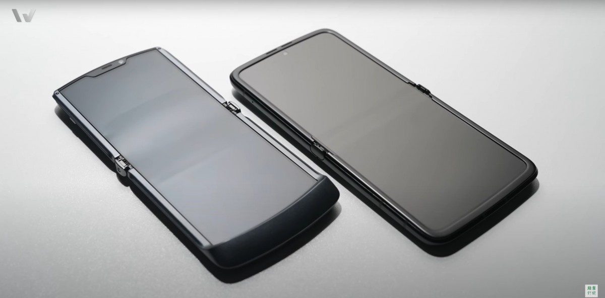 Moto Razr 2022 teardown video shows how the new hinge improves on the old one