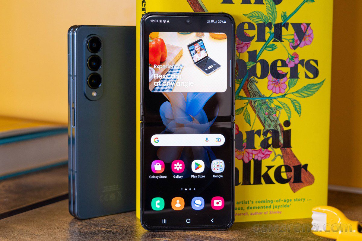 Samsung Galaxy Z Flip4 review