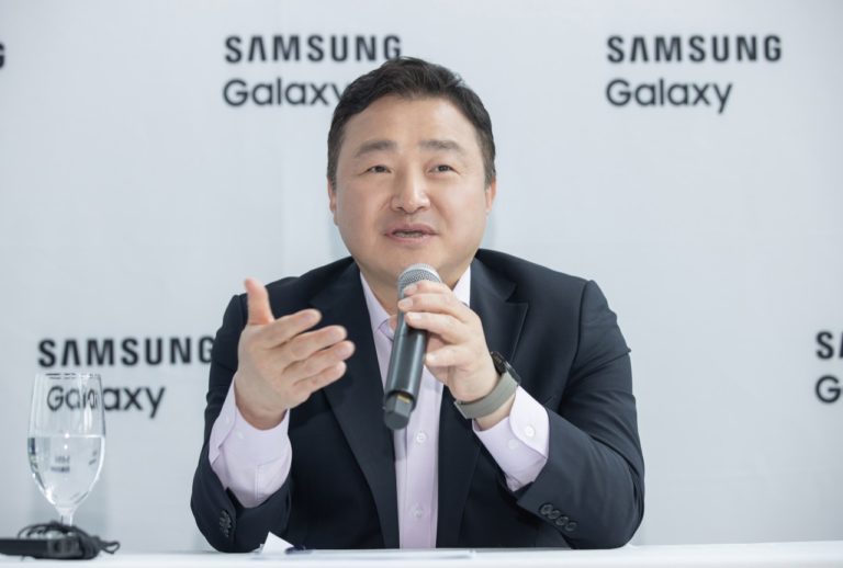 Samsung expects Galaxy Z foldables to surpass the Galaxy S series by 2025
-Techweu