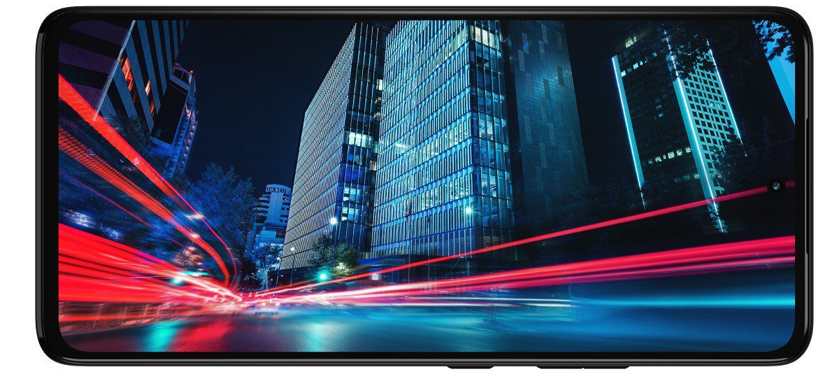 Moto G72: 6.6'' P-OLED display, 1,080 x 2,400px resolution, 120Hz, HDR10+ support