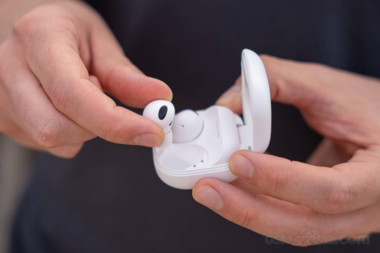 Samsung Galaxy Buds2 Pro receive their first software update
-Techweu