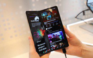 Samsung showcases 360-degree foldable screen and hinge prototype
-Techweu